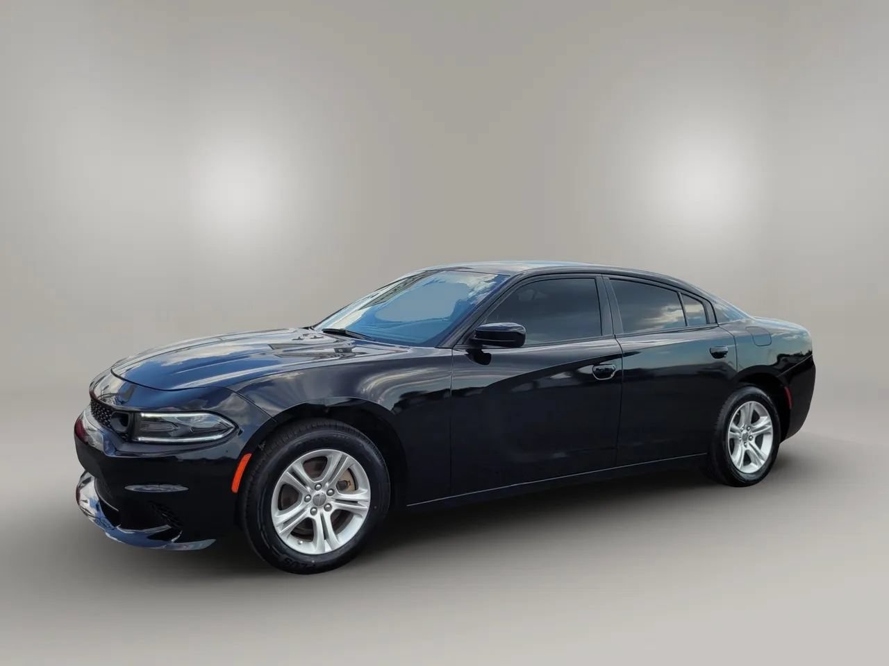 Used 2023 Dodge Charger SXT RWD image 21