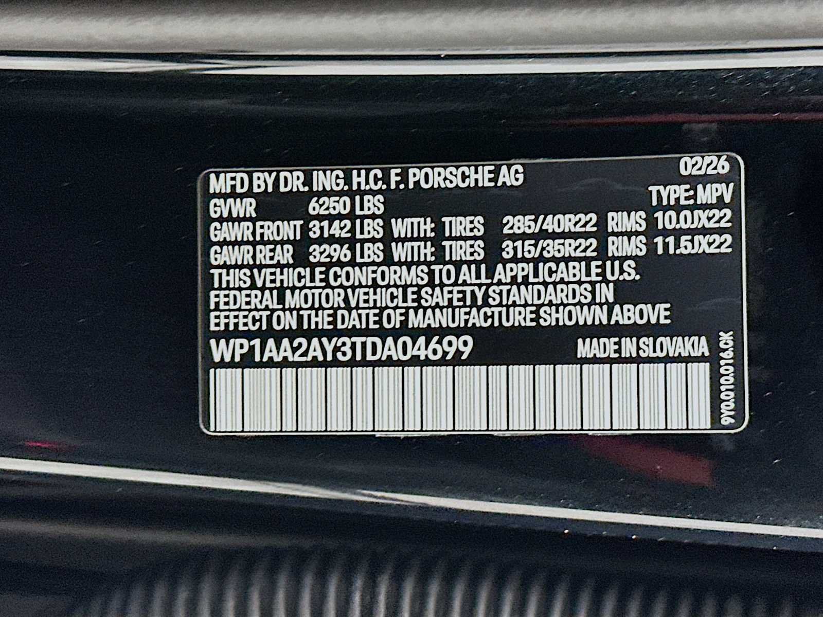 Used 2026 Porsche Cayenne AWD/4WD image 32