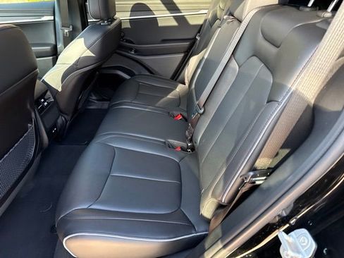 Used 2025 Jeep Wagoneer S Limited AWD/4WD image 12