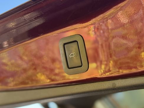 Used 2017 Toyota Highlander XLE image 36