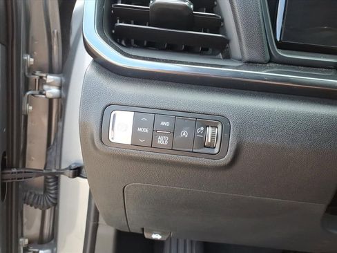 New 2026 GMC Terrain AT4 AWD/4WD image 17