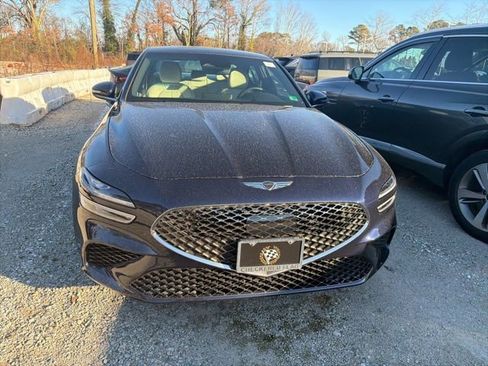 Used 2026 Genesis G70 2.5T image 3