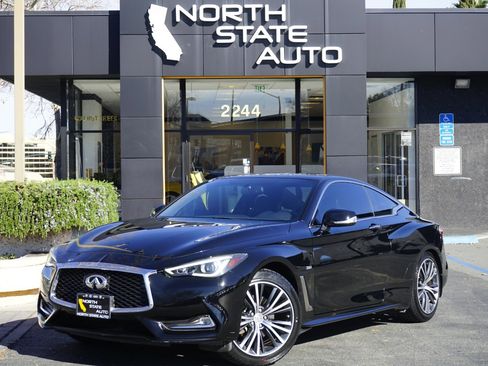 Used 2017 INFINITI Q60 w/ Premium Plus Package 2.0T image 2