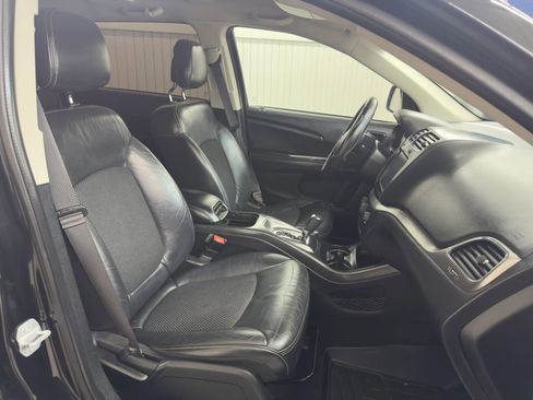 Used 2018 Dodge Journey Crossroad w/ Driver Convenience Group image 10