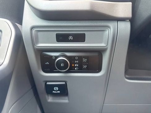 Used 2025 Ford F150 XLT w/ Equipment Group 301A Standard AWD/4WD image 17