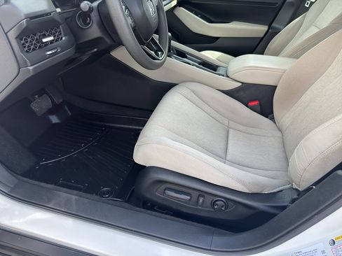 Used 2024 Honda Accord EX image 24