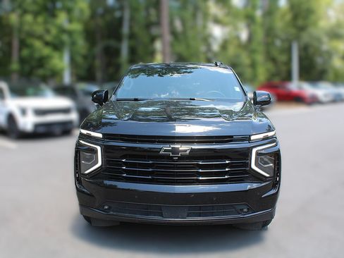 Used 2025 Chevrolet Suburban RST w/ RST Capability Package AWD/4WD image 18