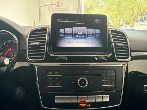 Used 2018 Mercedes-Benz GLE 350 image 33