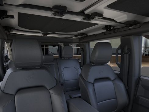 New 2026 Ford Bronco Badlands AWD/4WD image 12