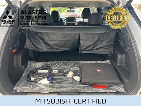 Used 2024 Mitsubishi Outlander 4WD Plug-In Hybrid image 11
