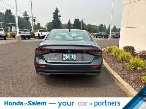 Used 2023 Honda Accord EX image 5
