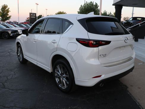 Certified 2025 MAZDA CX-5 AWD 2.5 S w/ Premium Plus Pkg image 3
