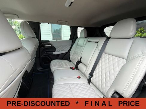 Used 2023 Mitsubishi Outlander SEL AWD/4WD image 54