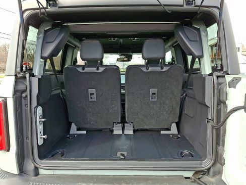 Used 2023 Ford Bronco Badlands image 28