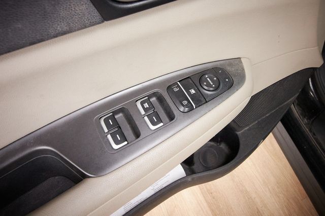 Used 2018 Kia Optima LX FWD image 10