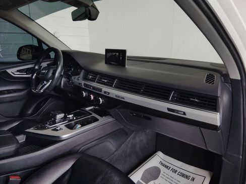 Used 2019 Audi Q7 2.0T Premium w/ Convenience Package AWD/4WD image 11