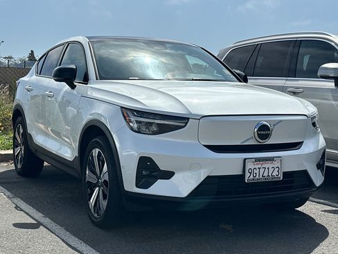 Used 2023 Volvo C40 P8 Recharge Plus AWD/4WD image 2