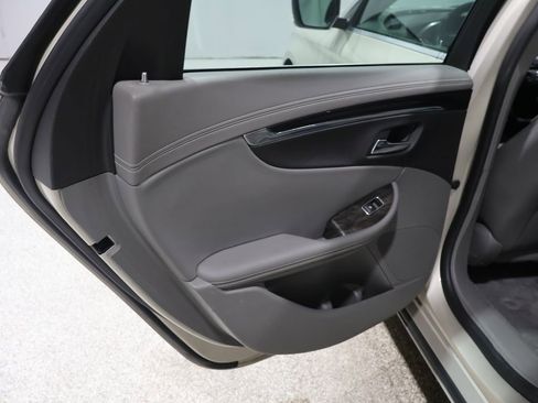 Used 2014 Chevrolet Impala LTZ image 17