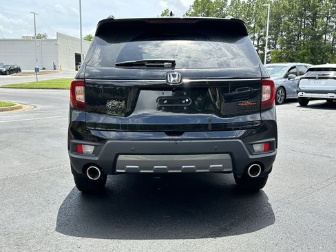 Certified 2025 Honda Passport TrailSport image 11