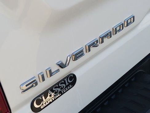 Used 2024 Chevrolet Silverado 1500 High Country image 9