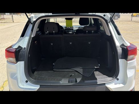 Used 2021 Chevrolet TrailBlazer LT w/ Convenience Package FWD image 26