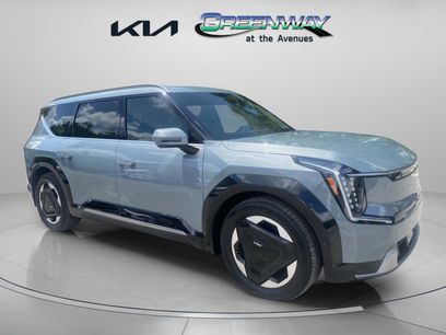 Certified 2024 Kia EV9 Land w/ Towing Package