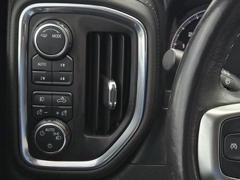 Used 2021 Chevrolet Silverado 1500 LT Trail Boss w/ Bed Protection Package AWD/4WD image 25