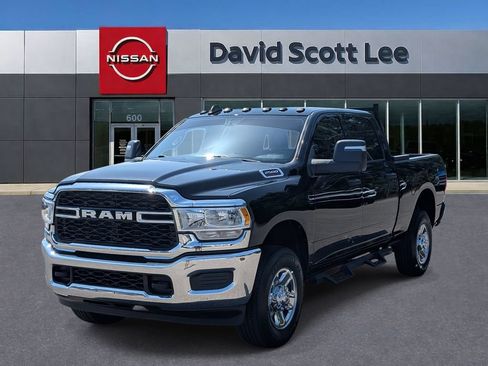Used 2024 RAM 2500 Tradesman w/ Chrome Appearance Group AWD/4WD image 1
