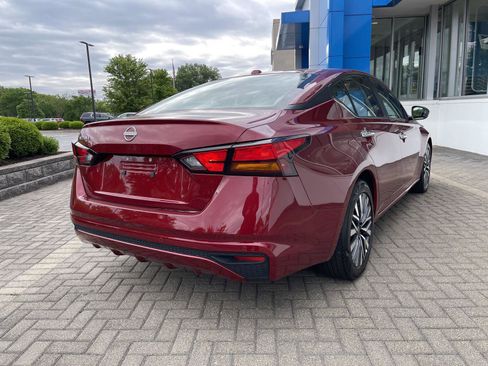 Used 2025 Nissan Altima 2.5 SV FWD image 5