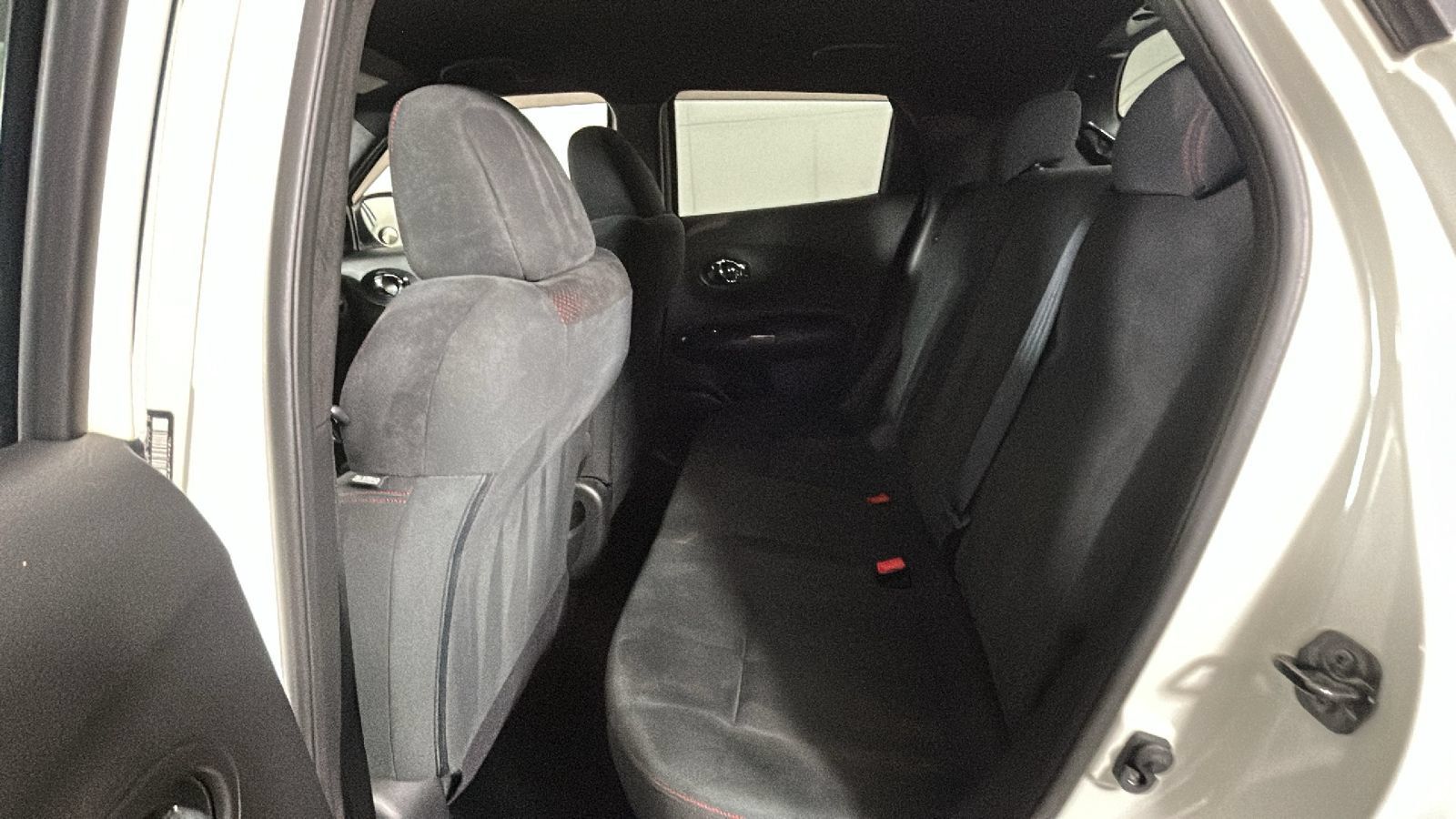 Used 2013 Nissan Juke NISMO AWD/4WD image 31