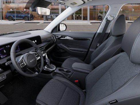 New 2025 Kia Seltos S image 17