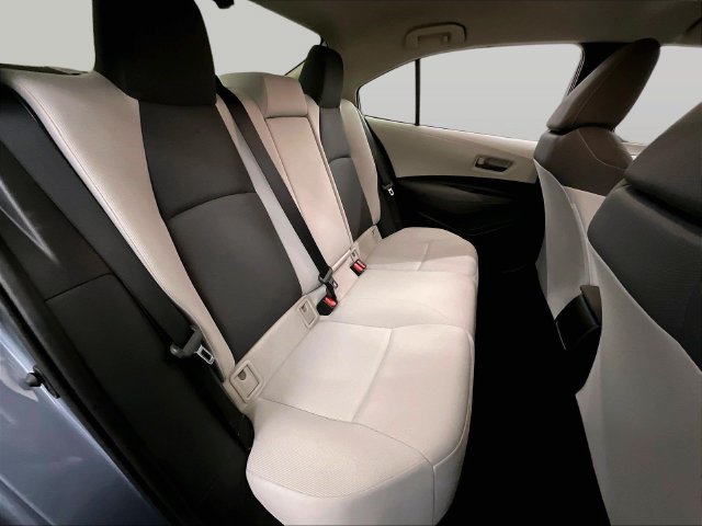 Used 2022 Toyota Corolla LE w/ Carpet Mat Package (TMS) FWD image 26