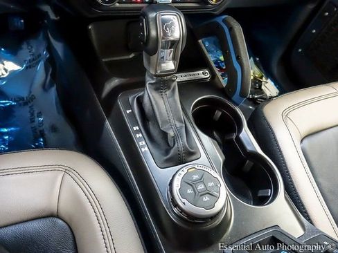 Used 2022 Ford Bronco Wildtrak image 19