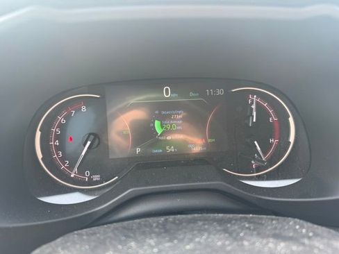 Used 2025 Toyota RAV4 XLE AWD/4WD image 8