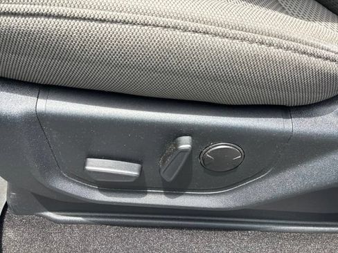 Used 2019 Ford F150 XLT w/ Equipment Group 302A Luxury AWD/4WD image 6