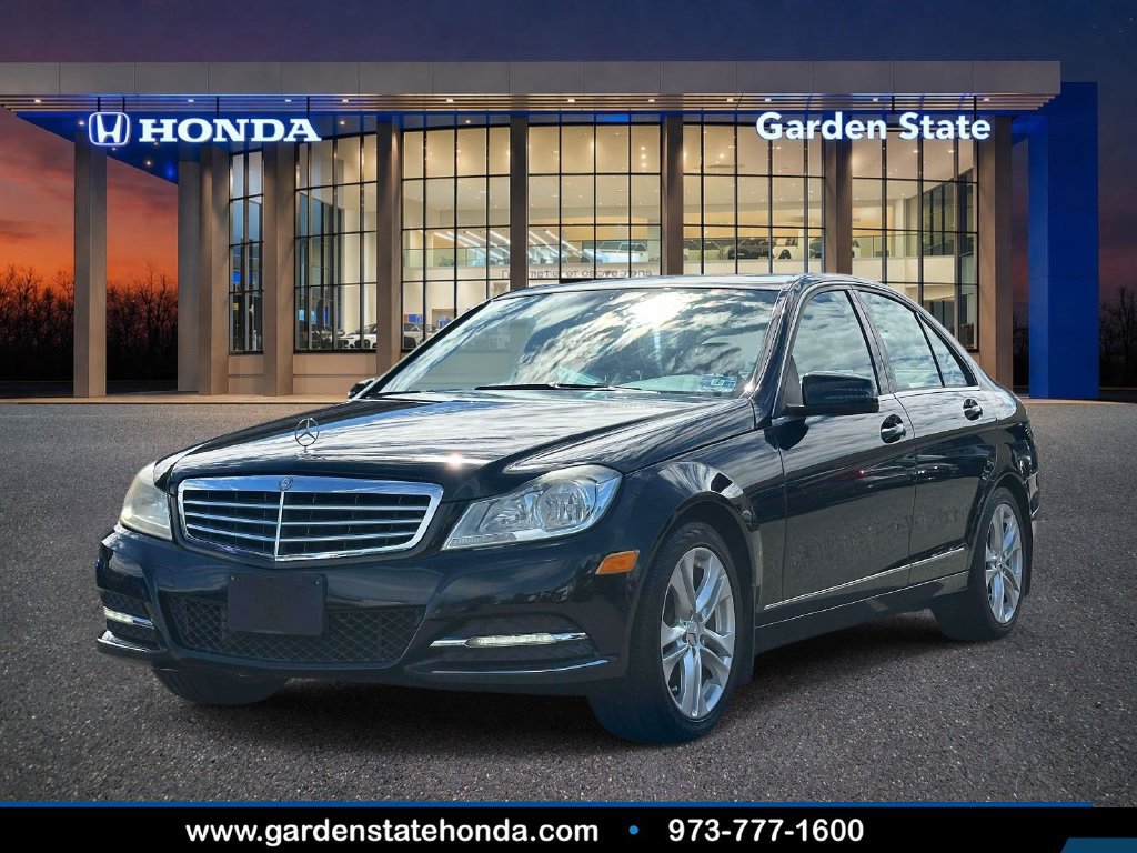 Used 2012 Mercedes-Benz C 300 4MATIC Sedan image 1