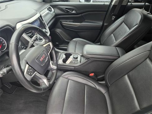 Used 2023 GMC Acadia SLT image 20