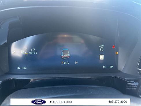 New 2025 Lincoln Corsair AWD w/ Equipment Group 101A image 18