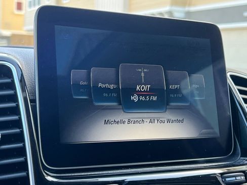 Used 2017 Mercedes-Benz GLE 350 4MATIC image 18