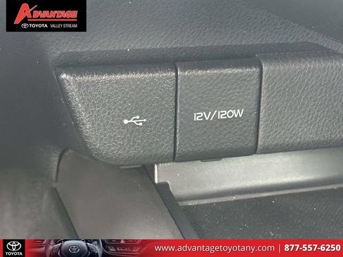 Used 2024 Toyota Camry SE w/ Cold Weather Package FWD image 35