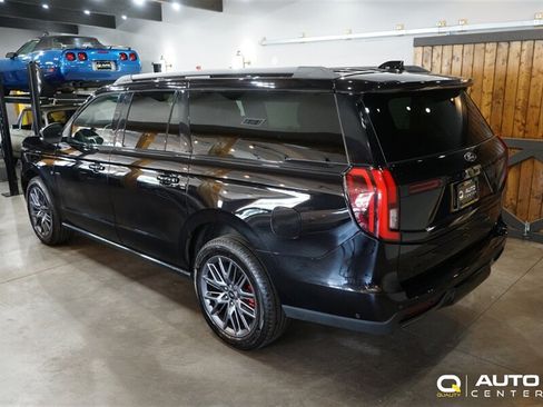 Used 2025 Ford Expedition Max Platinum w/ Stealth Performance Package AWD/4WD image 5