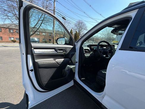 New 2026 GMC Terrain Elevation w/ Elevation Premium Package image 13