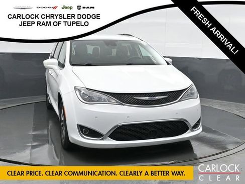 Used 2020 Chrysler Pacifica Touring-L Plus w/ Advanced Safetytec Group image 6
