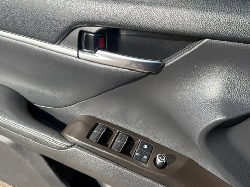 Used 2021 Toyota Camry XSE w/ Carpet Mat Package (TMS) image 10