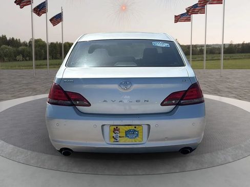Used 2008 Toyota Avalon Touring FWD image 9