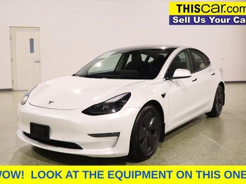 Used 2022 Tesla Model 3 Long Range AWD/4WD image 3
