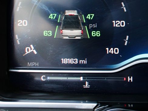 Used 2024 Chevrolet Silverado 3500 LT w/ Convenience Package image 21