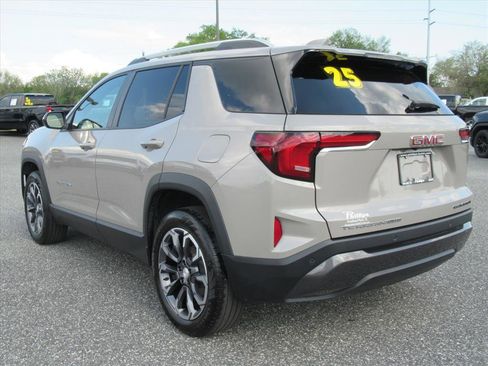 Used 2025 GMC Terrain Elevation w/ Elevation Premium Package image 4