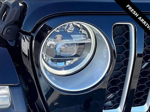 Used 2020 Jeep Gladiator Overland w/ LED Lighting Group image 31