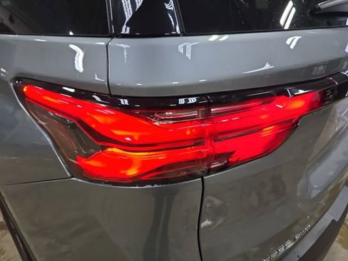 Used 2023 Chevrolet Traverse LT w/ LPO, Cargo Package image 35